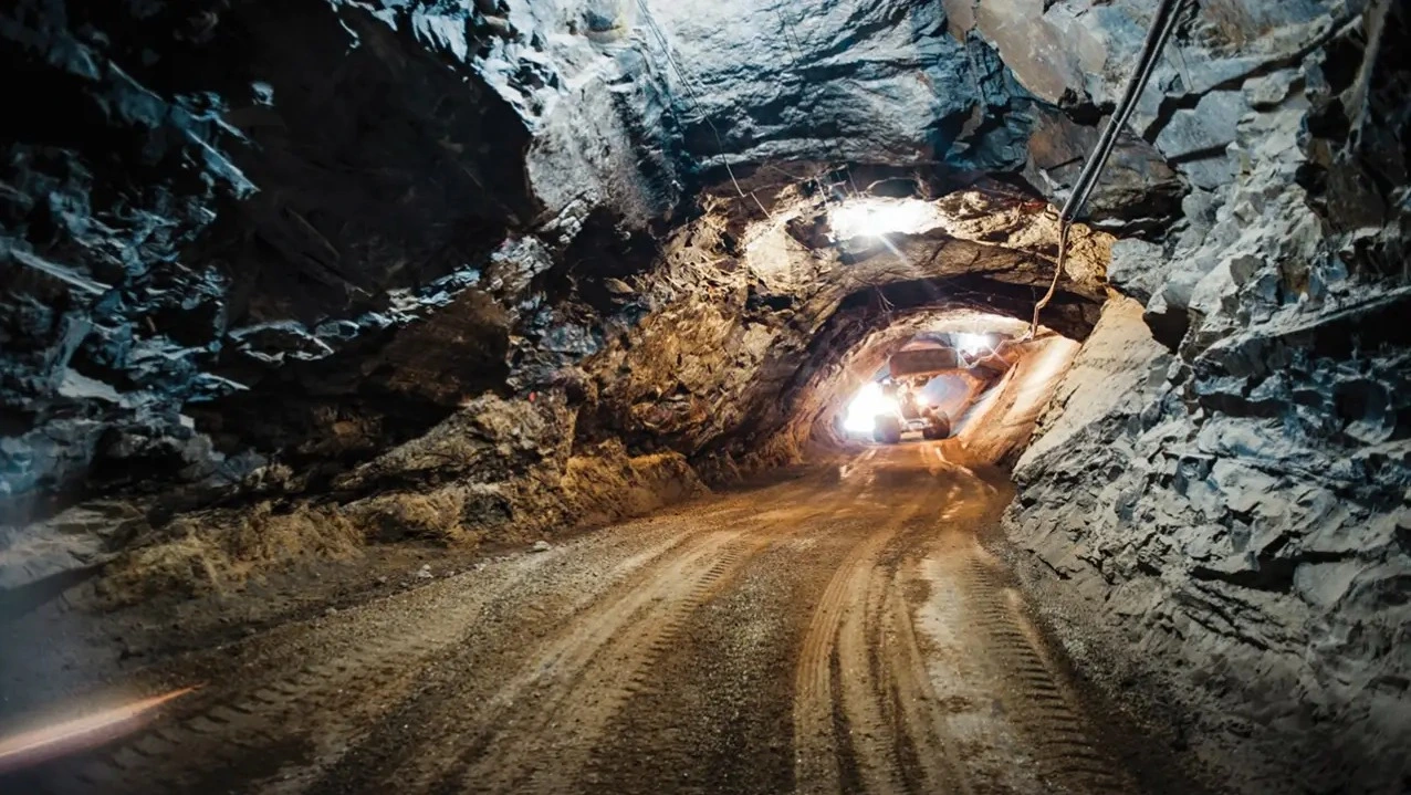 Mina da Companhia Brasileira de Lítio (CBL), em Minas Gerais